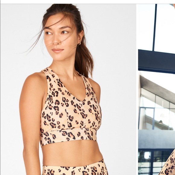 Fabletics Mila/On-The-Go Medium Impact Sport Bra - Picture 4 of 9